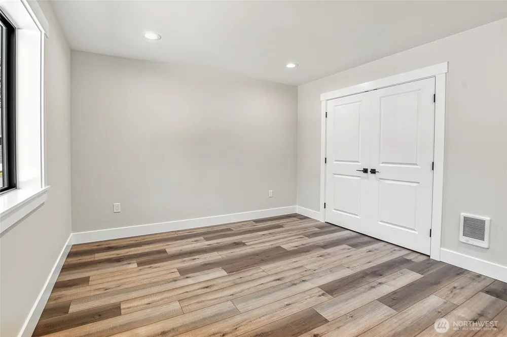 130 Glover Court NE Ocean Shores, WA 98569