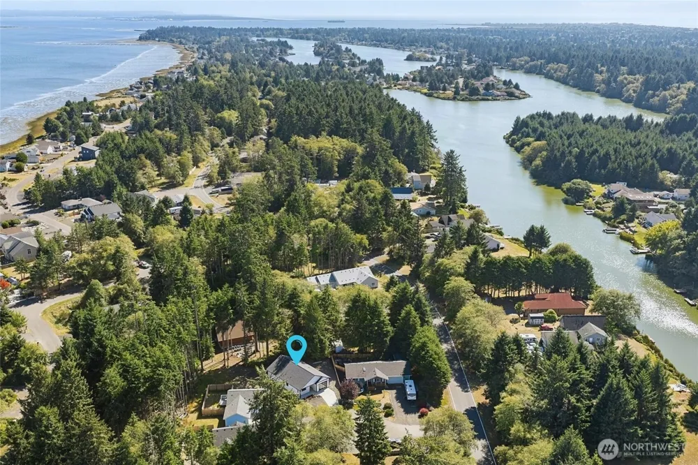 130 Glover Court NE Ocean Shores, WA 98569