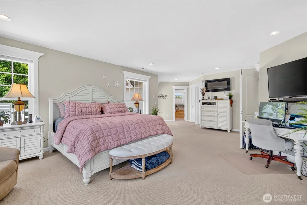 22225 Pacific Way Ocean Park, WA 98640