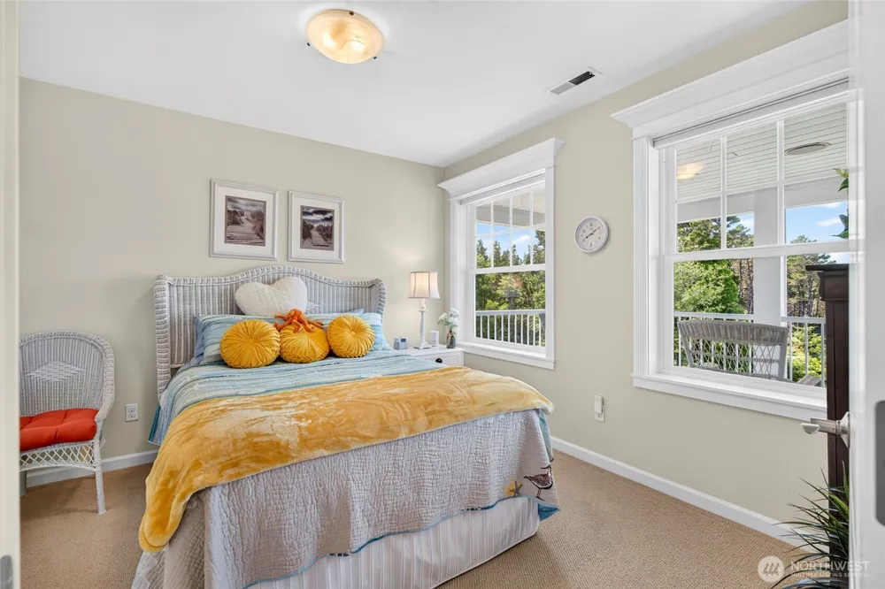 22225 Pacific Way Ocean Park, WA 98640