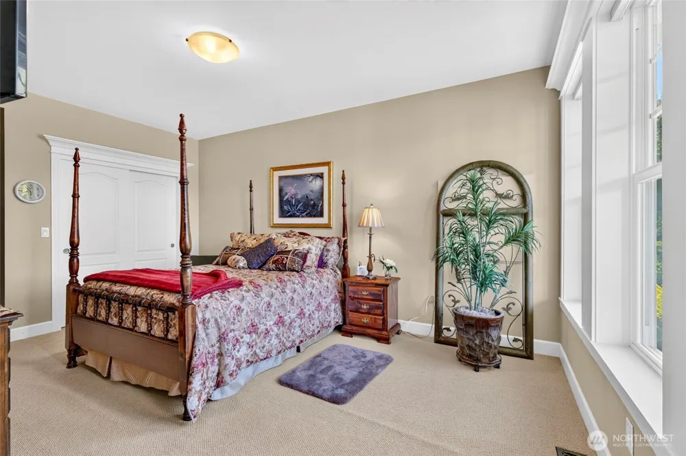 22225 Pacific Way Ocean Park, WA 98640