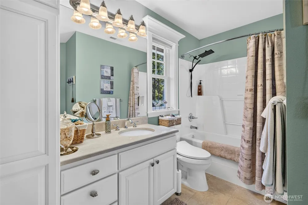 22225 Pacific Way Ocean Park, WA 98640