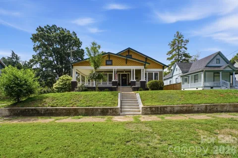 1627 Main Street