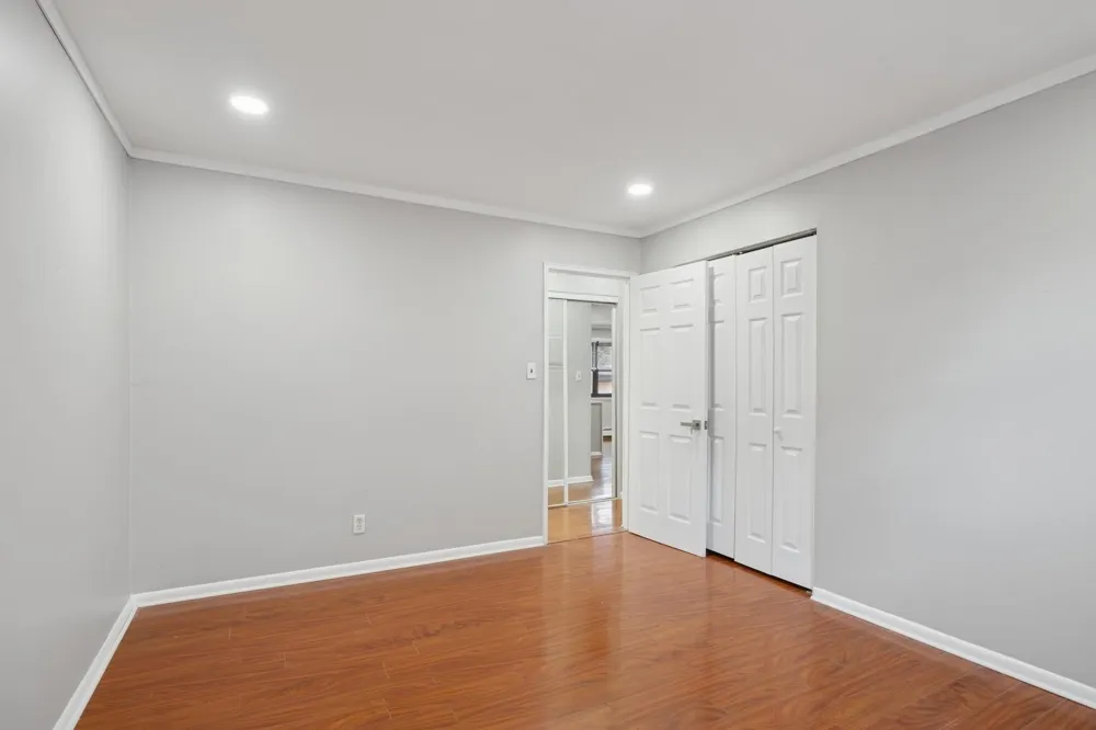 56-58 68TH ST Guttenberg, NJ 07093