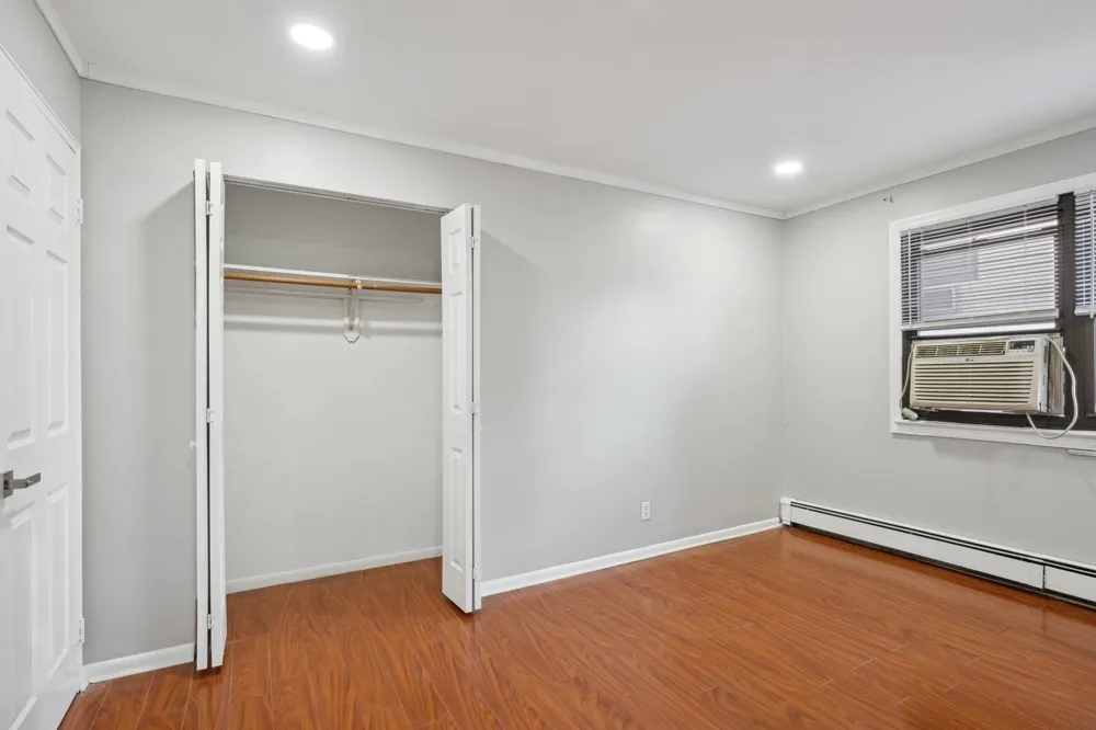56-58 68TH ST Guttenberg, NJ 07093