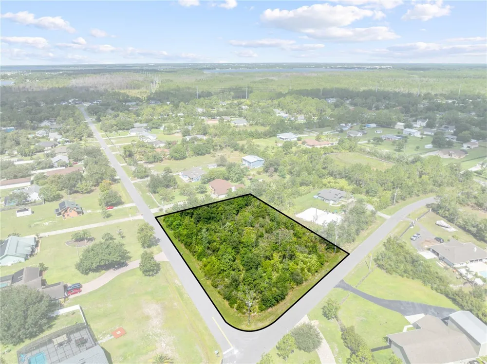 2240 BRONCO DR St Cloud, FL 34771