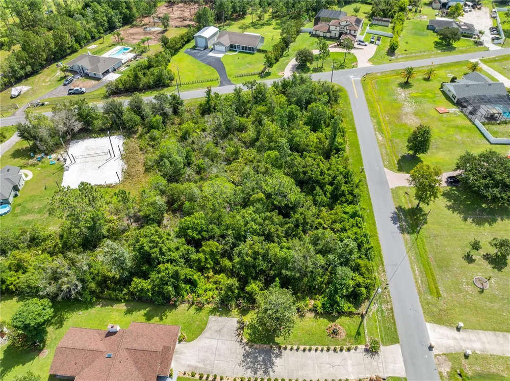 2240 BRONCO DR St Cloud, FL 34771