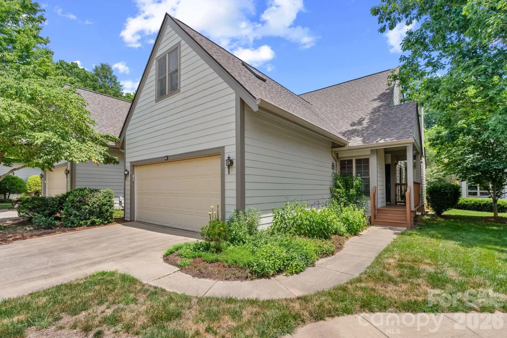62 Pinnacle Point Asheville, NC 28805