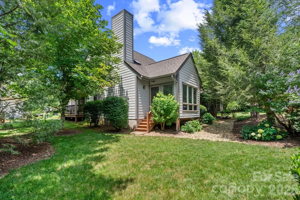 62 Pinnacle Point Asheville, NC 28805