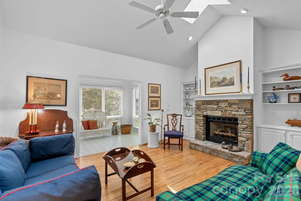 62 Pinnacle Point Asheville, NC 28805