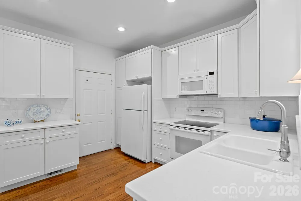 62 Pinnacle Point Asheville, NC 28805