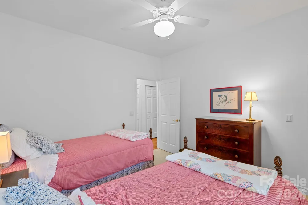 62 Pinnacle Point Asheville, NC 28805