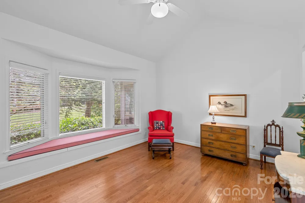 62 Pinnacle Point Asheville, NC 28805