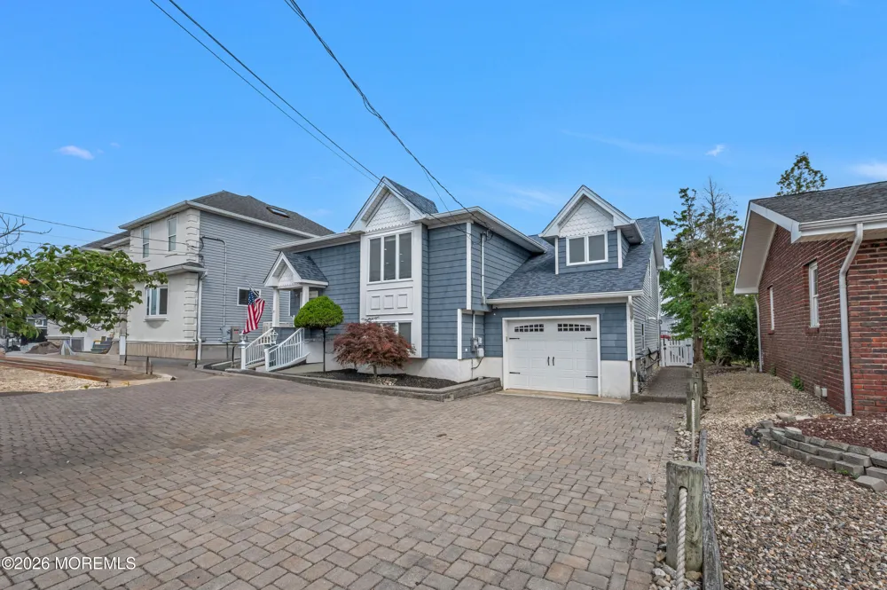 15 Seville Drive Brick, NJ 08723