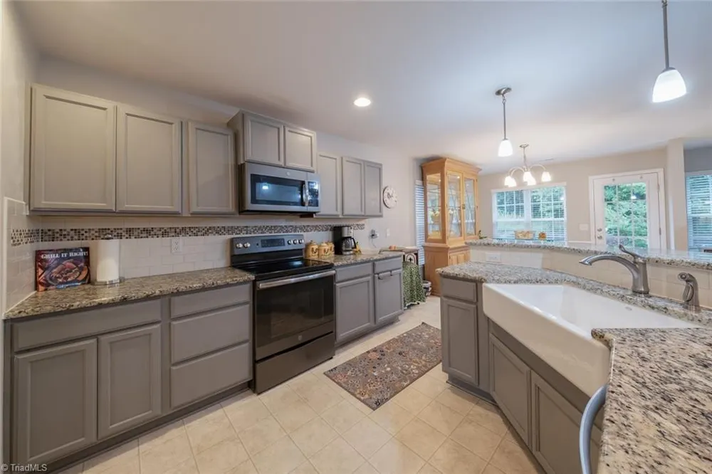 1460 Land Grove Drive Kernersville, NC 27284