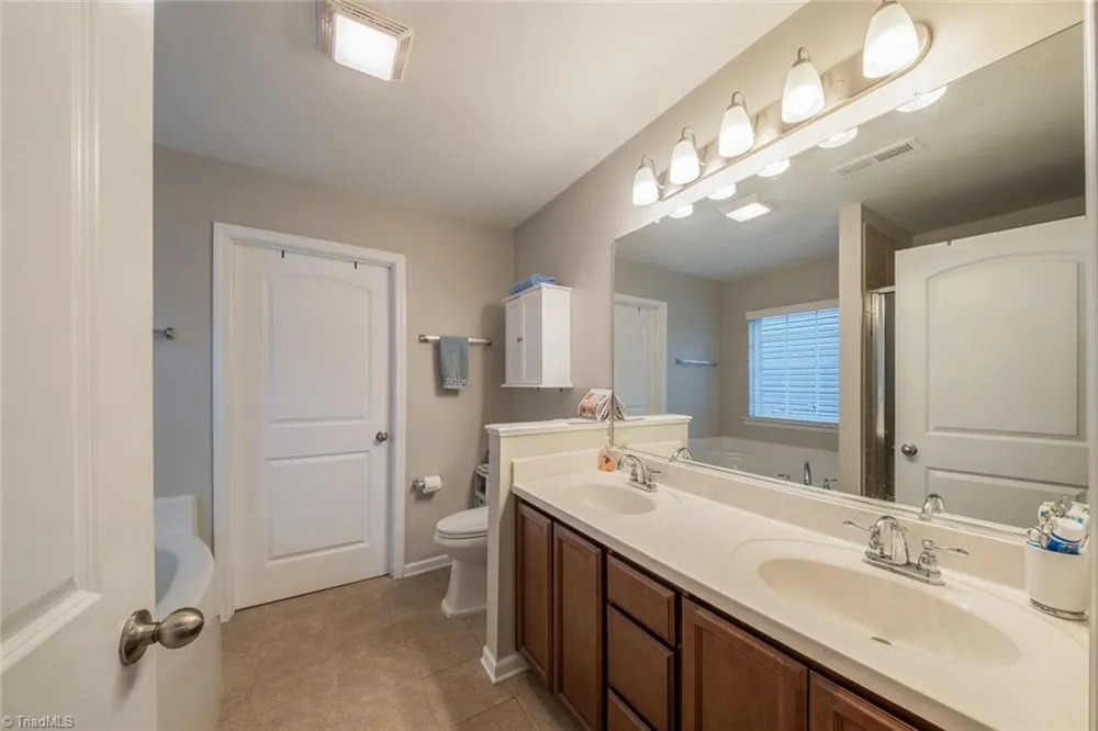 1460 Land Grove Drive Kernersville, NC 27284