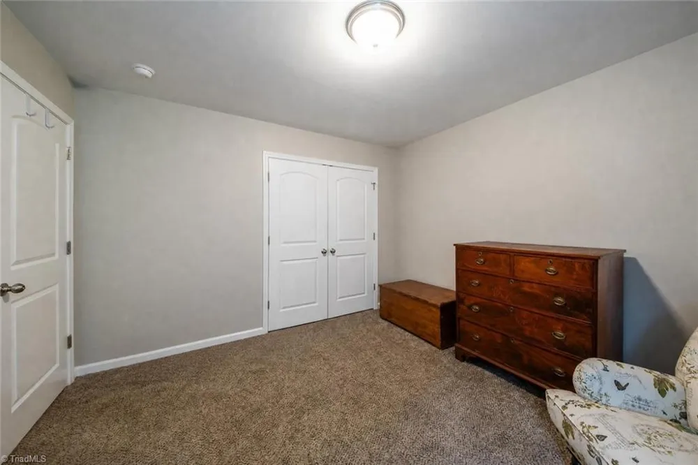 1460 Land Grove Drive Kernersville, NC 27284