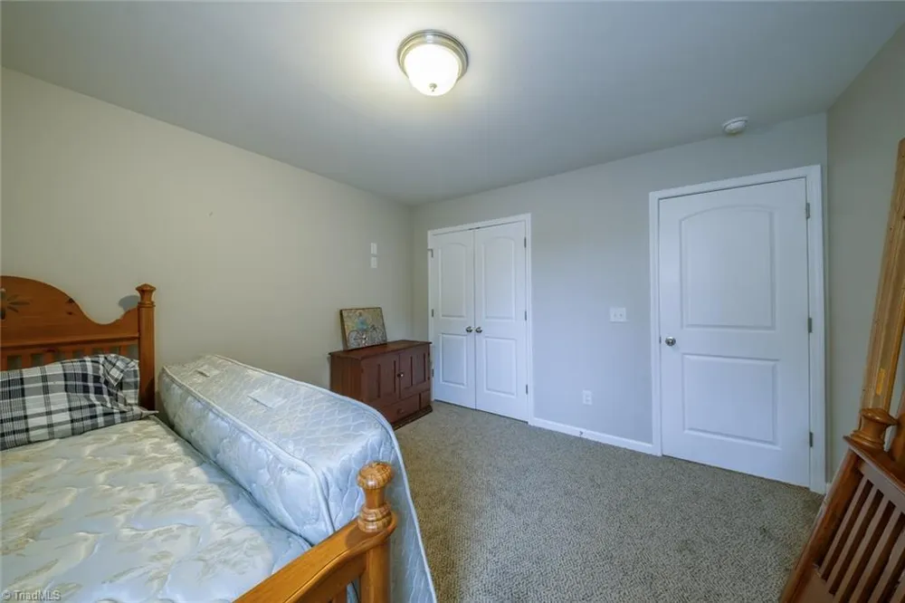1460 Land Grove Drive Kernersville, NC 27284