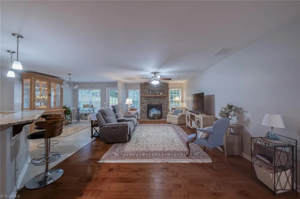 1460 Land Grove Drive Kernersville, NC 27284