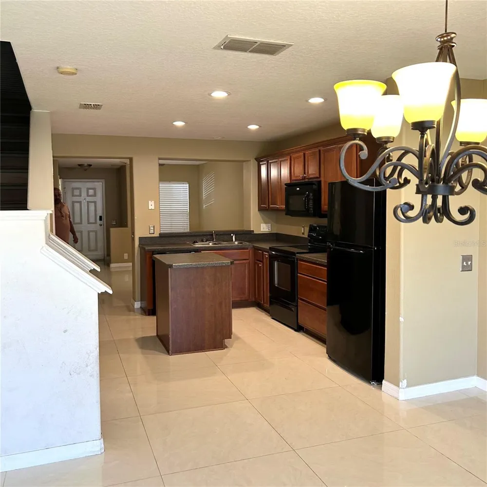 2568 HIDDEN COVE LANE Clearwater, FL 33763