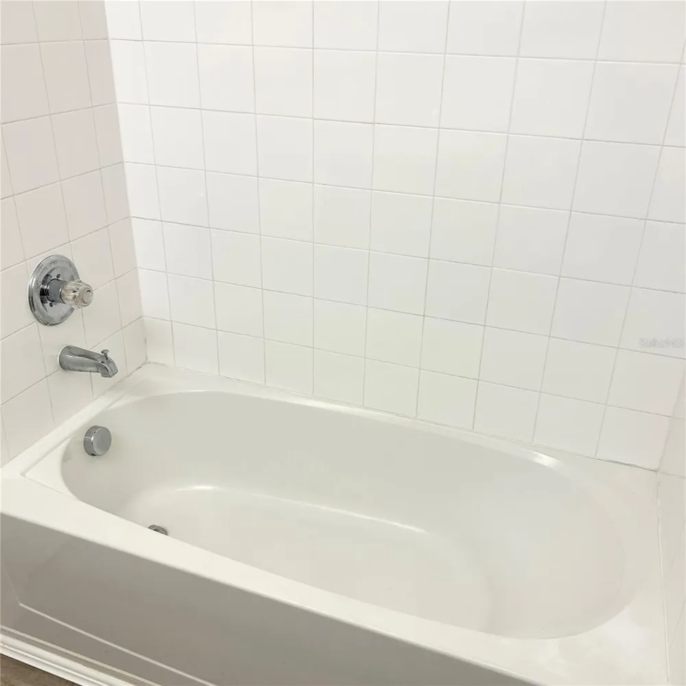 2568 HIDDEN COVE LANE Clearwater, FL 33763