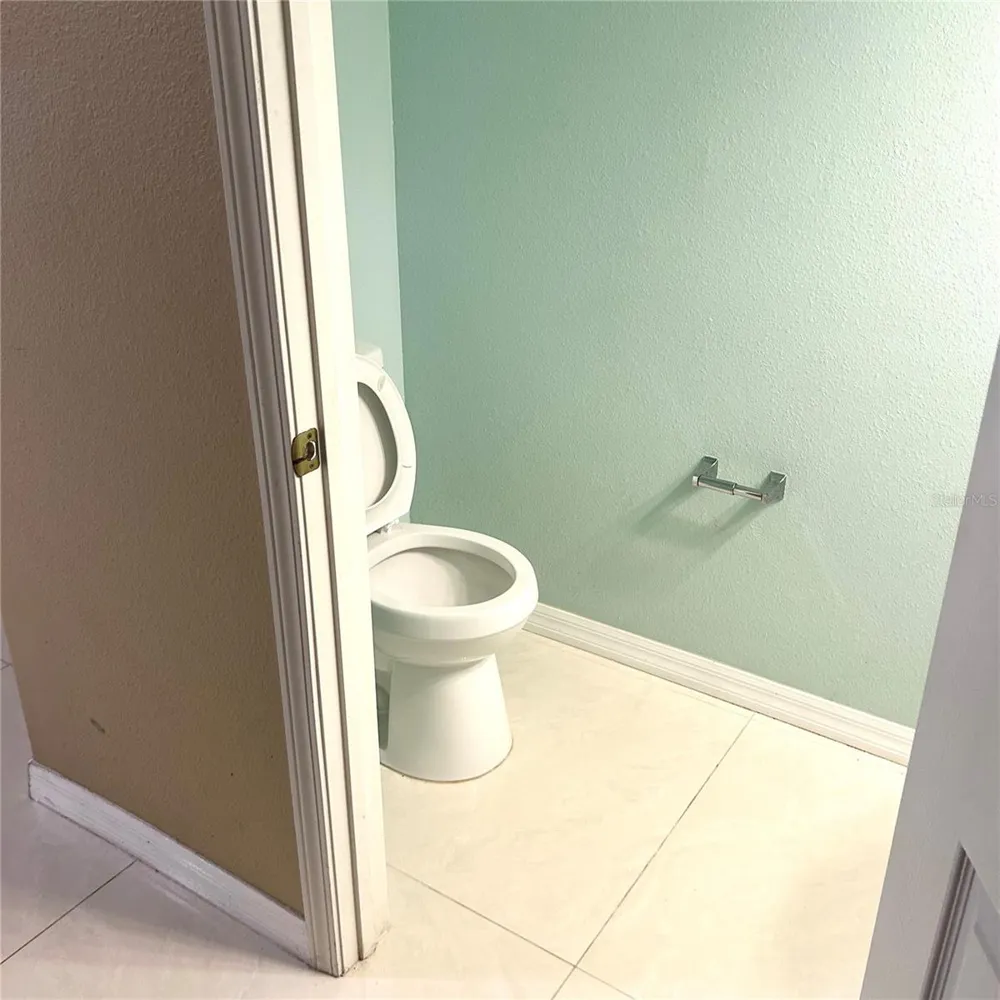 2568 HIDDEN COVE LANE Clearwater, FL 33763