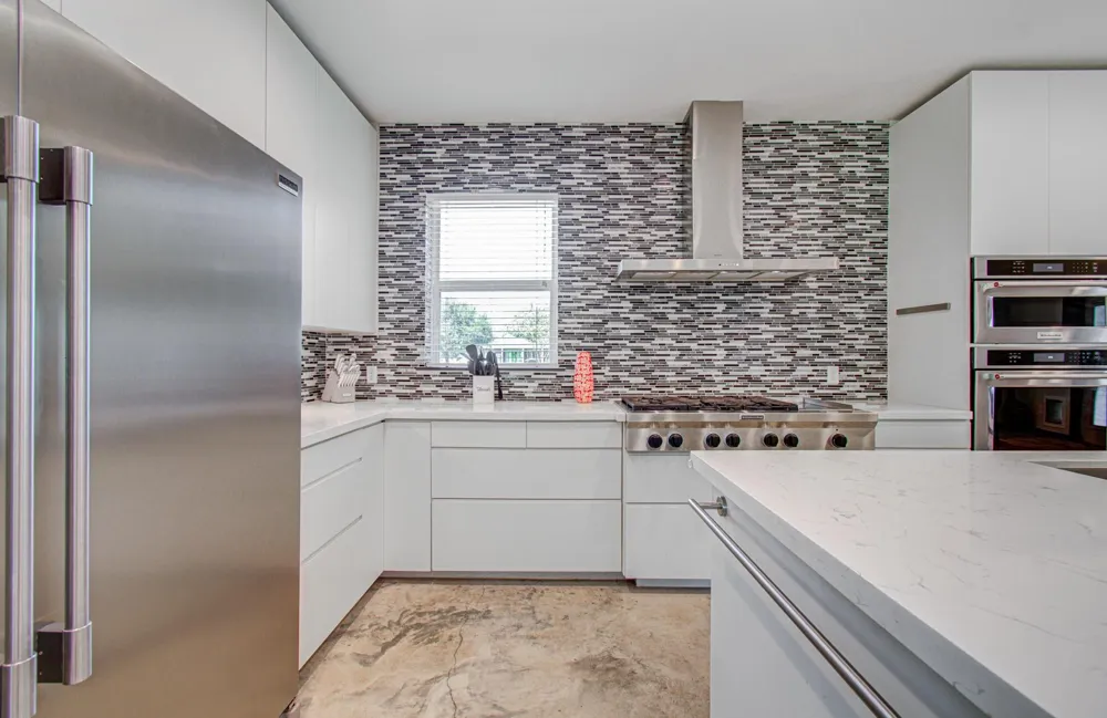 153 County Road 397 Bay City, TX 77414