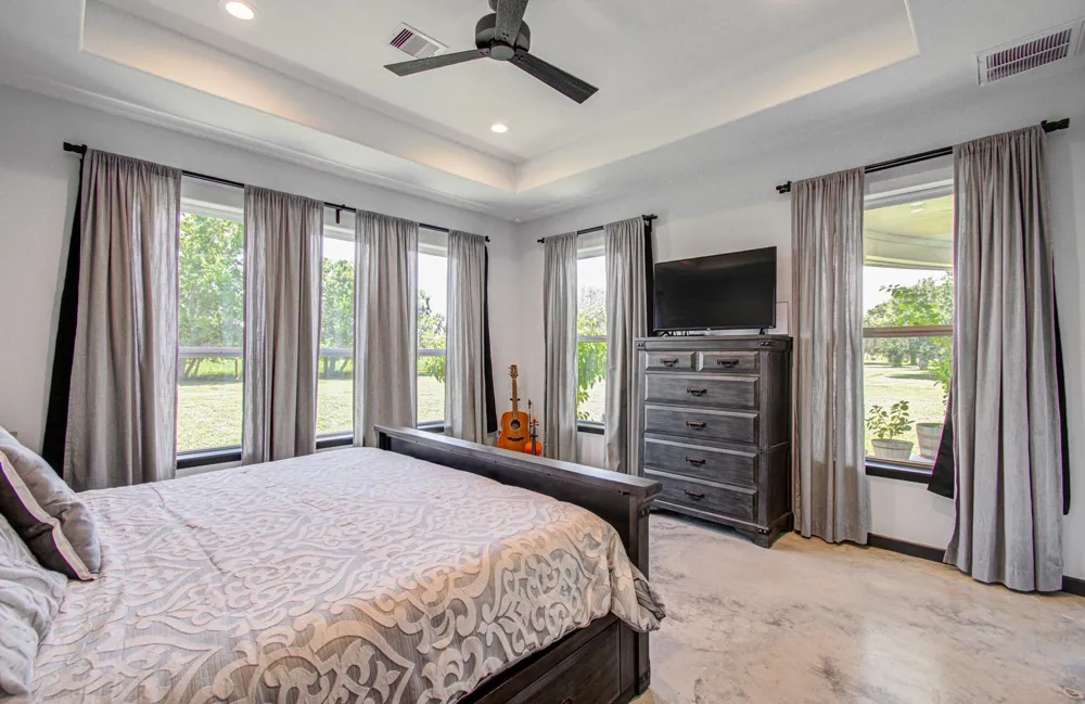 153 County Road 397 Bay City, TX 77414