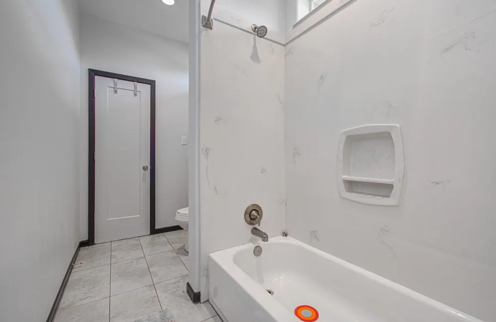 153 County Road 397 Bay City, TX 77414