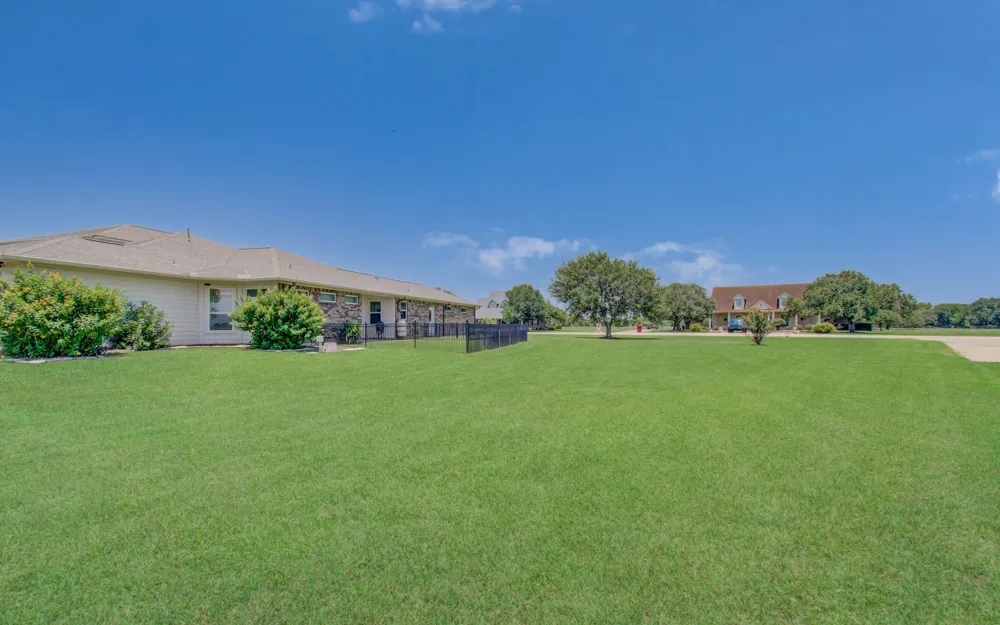 153 County Road 397 Bay City, TX 77414