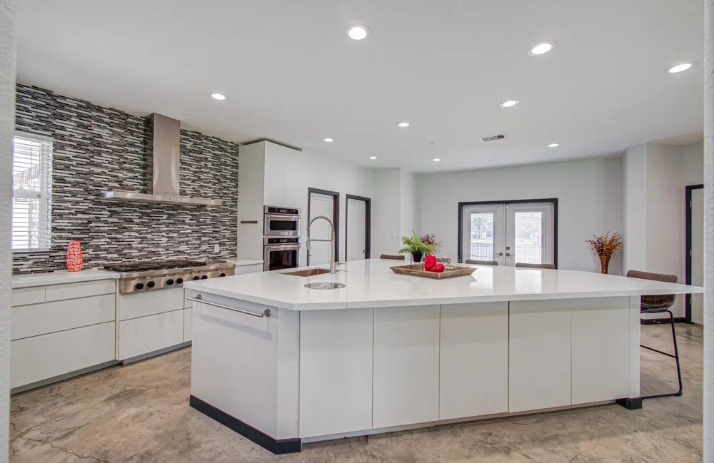 153 County Road 397 Bay City, TX 77414