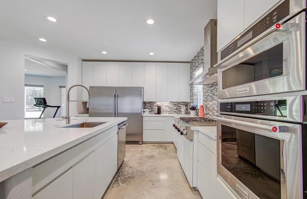153 County Road 397 Bay City, TX 77414
