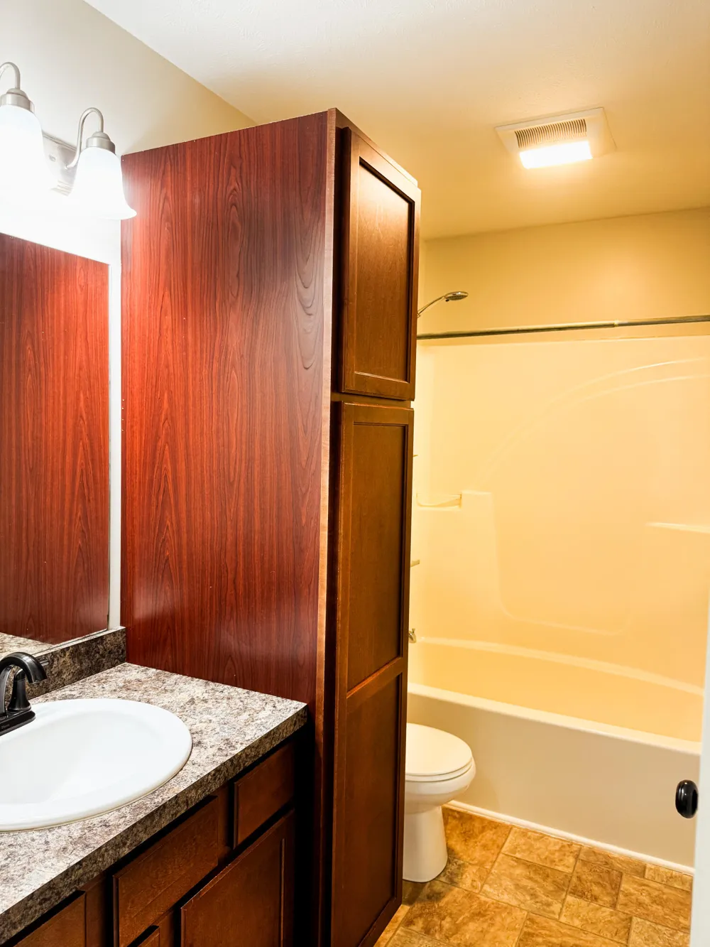 652 Oriole Court #10 Middleville, MI 49333