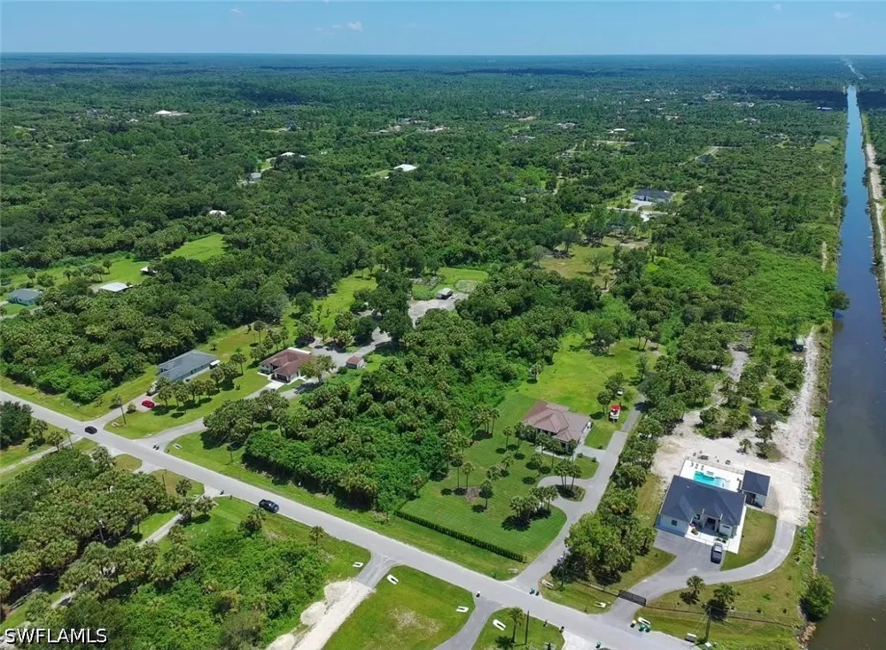 28TH AVENUE SE Naples, FL 34117