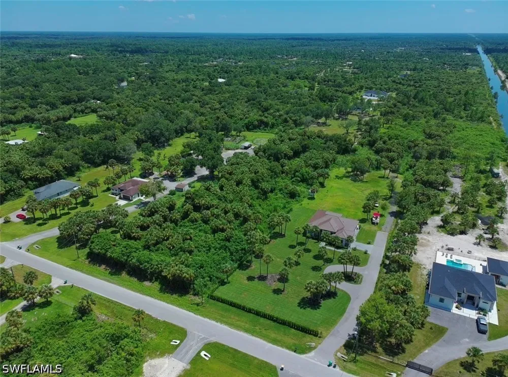 28TH AVENUE SE Naples, FL 34117