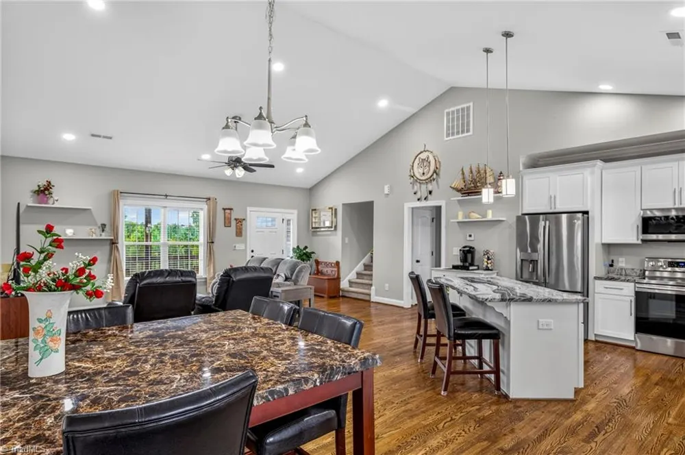 6006 Grass Field Court Gibsonville, NC 27249