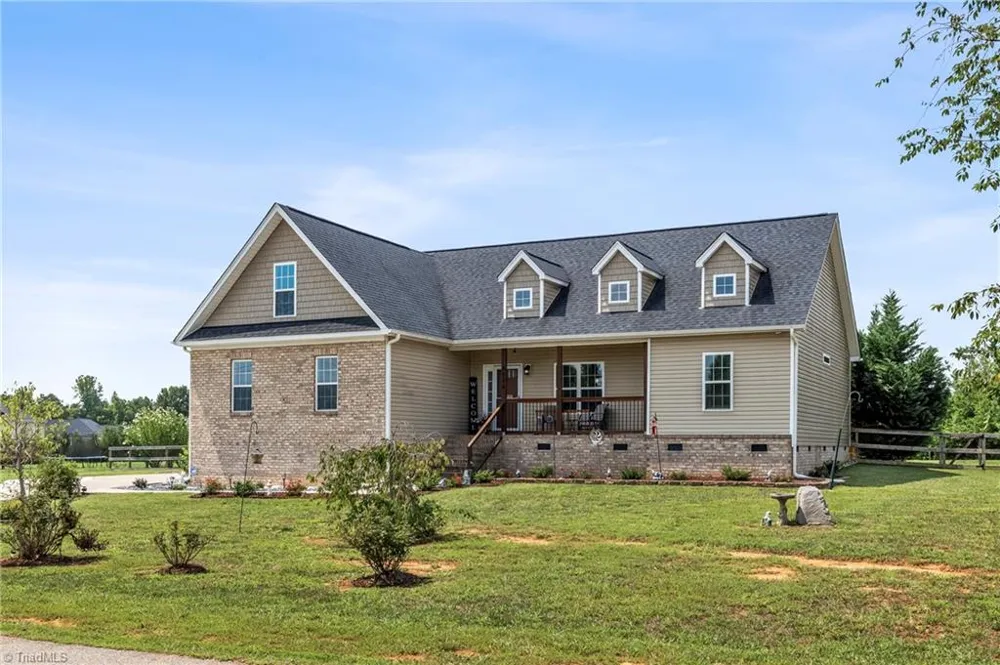 6006 Grass Field Court Gibsonville, NC 27249