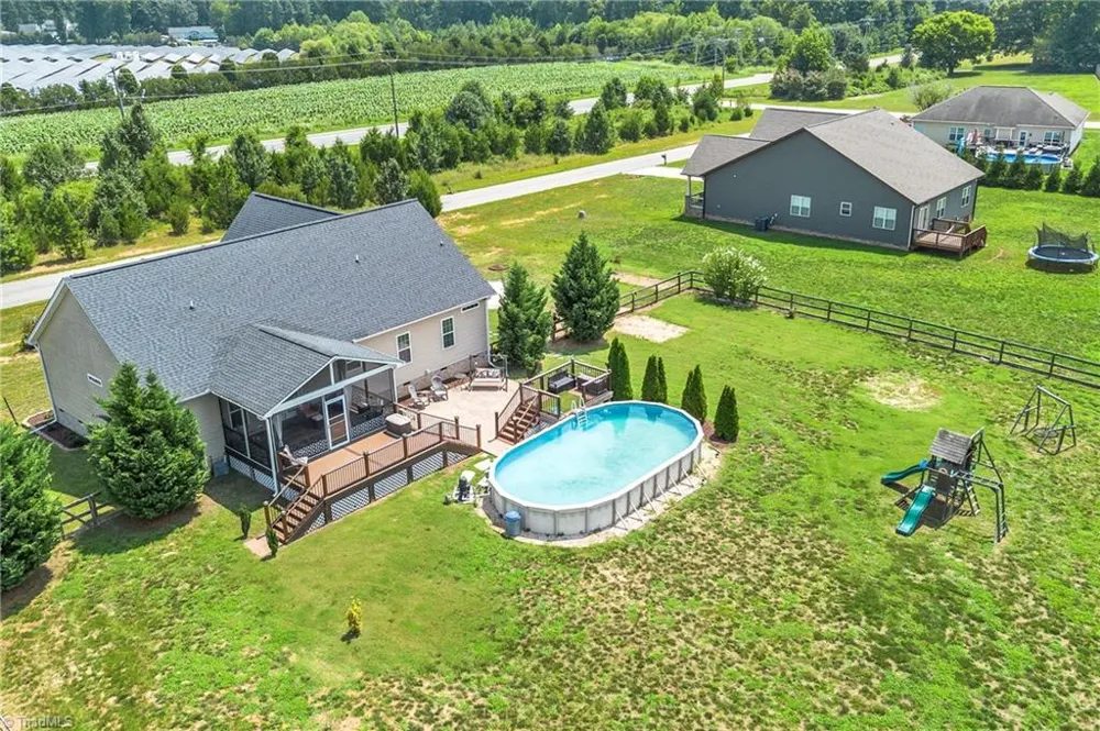 6006 Grass Field Court Gibsonville, NC 27249