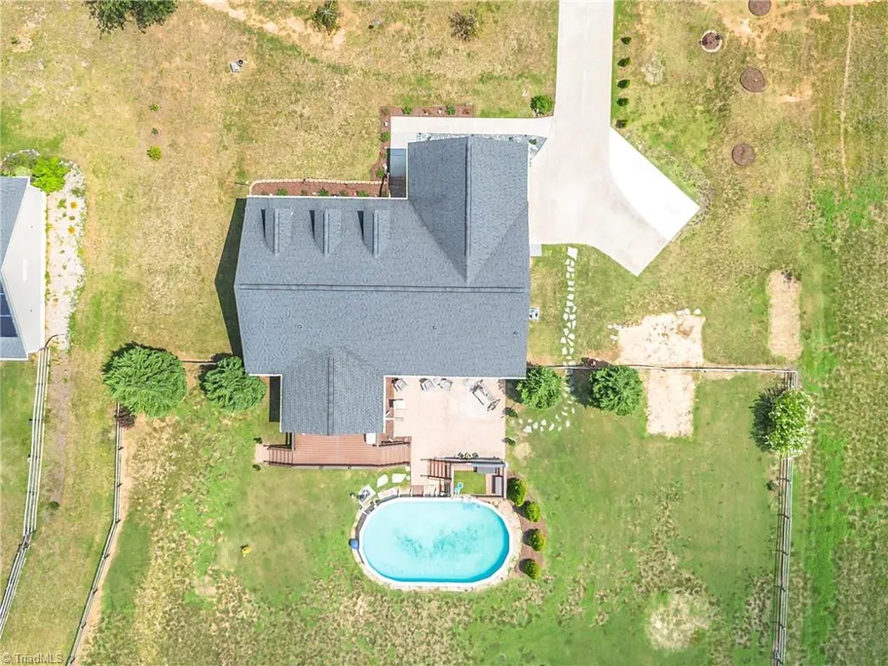 6006 Grass Field Court Gibsonville, NC 27249