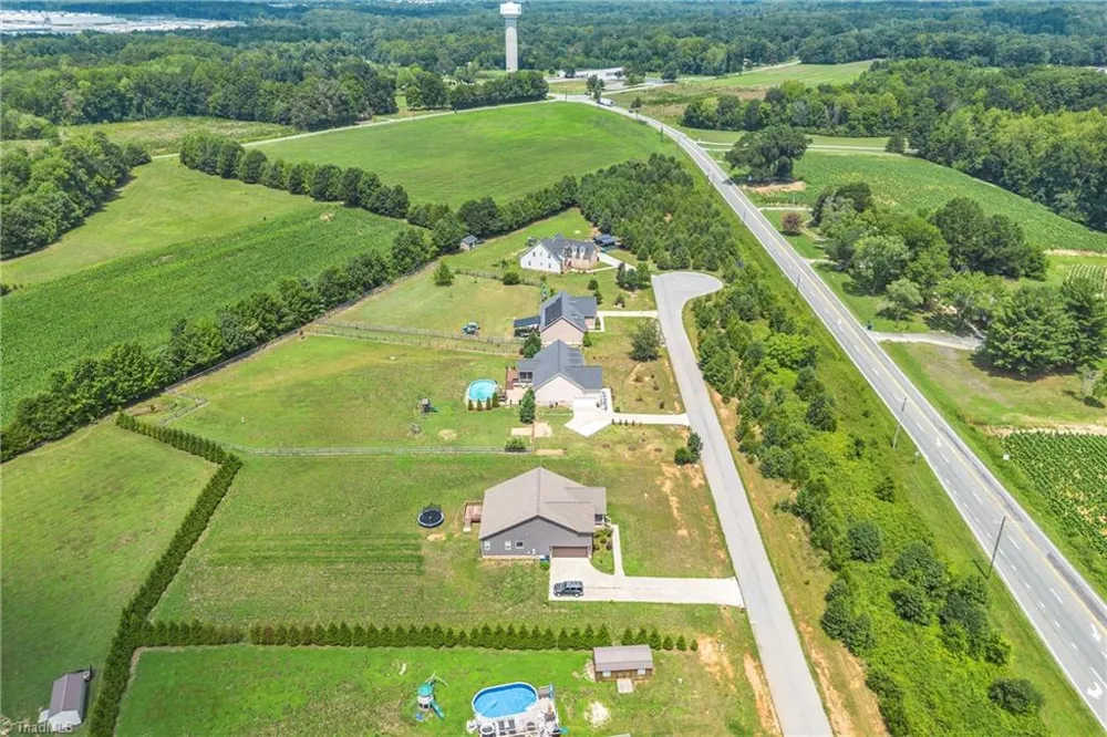 6006 Grass Field Court Gibsonville, NC 27249