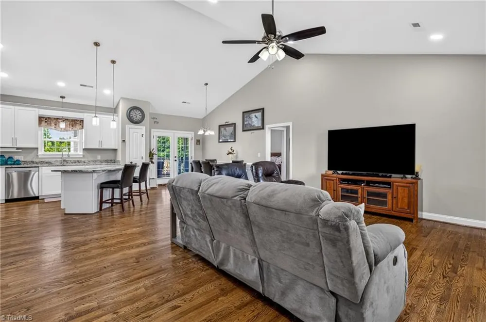 6006 Grass Field Court Gibsonville, NC 27249