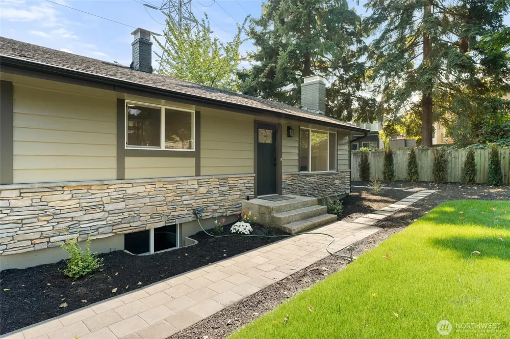 12215 SE 35th Street Bellevue, WA 98006