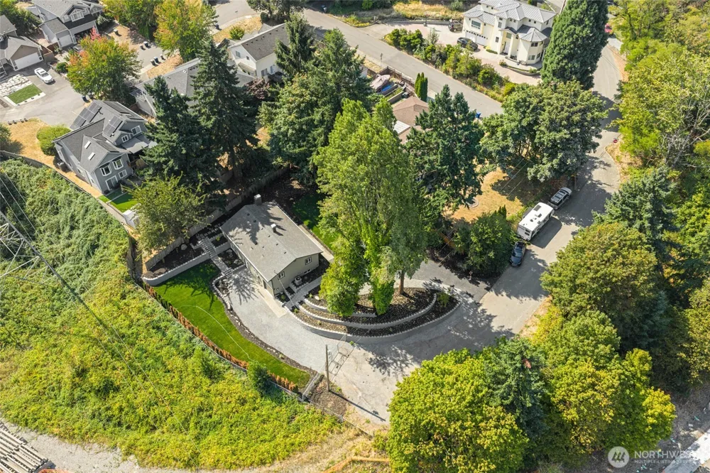 12215 SE 35th Street Bellevue, WA 98006