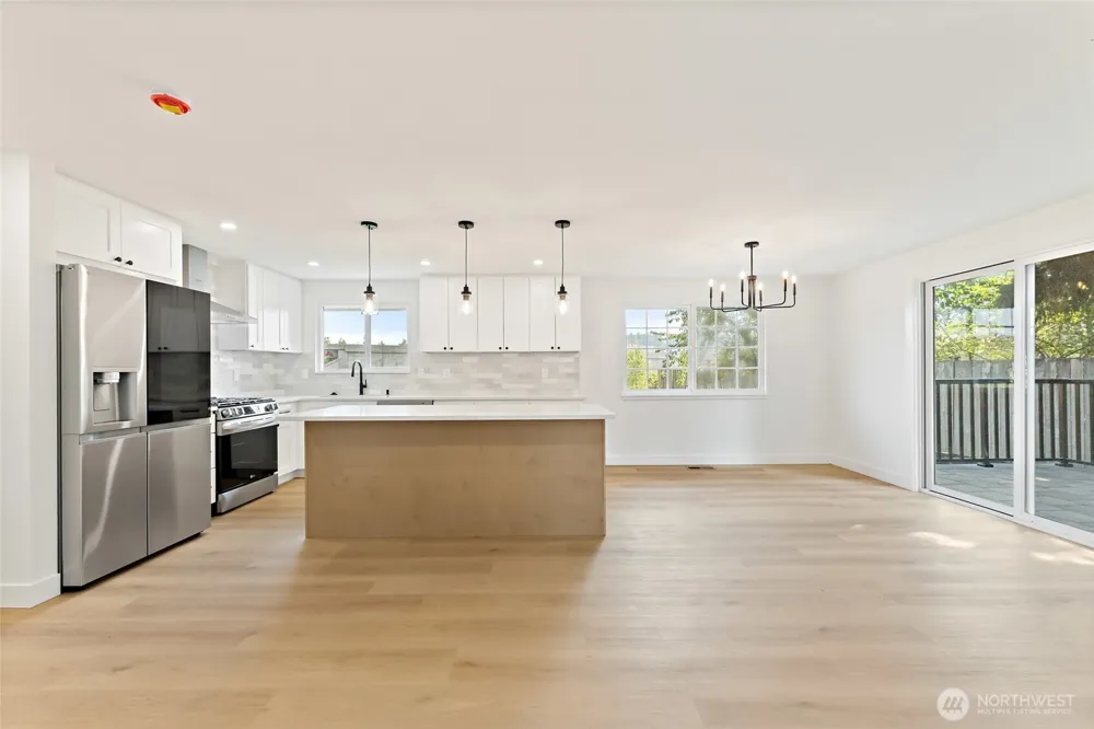 12215 SE 35th Street Bellevue, WA 98006