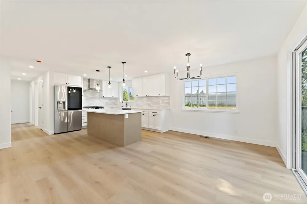 12215 SE 35th Street Bellevue, WA 98006