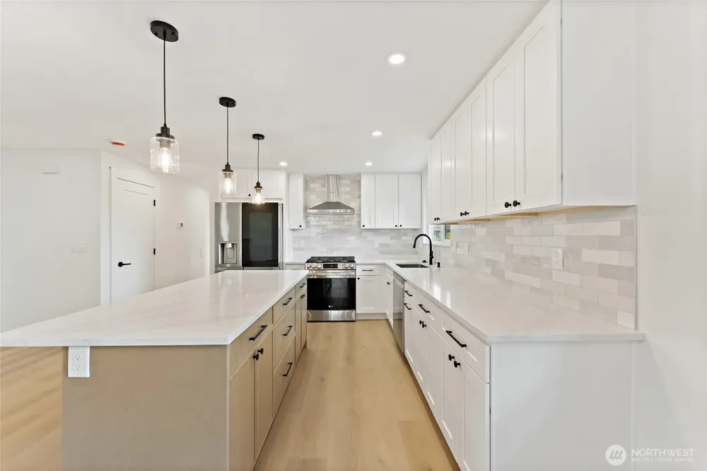 12215 SE 35th Street Bellevue, WA 98006