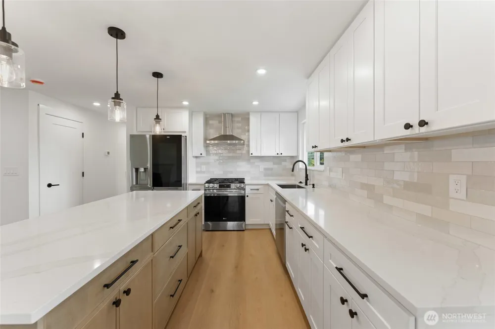 12215 SE 35th Street Bellevue, WA 98006