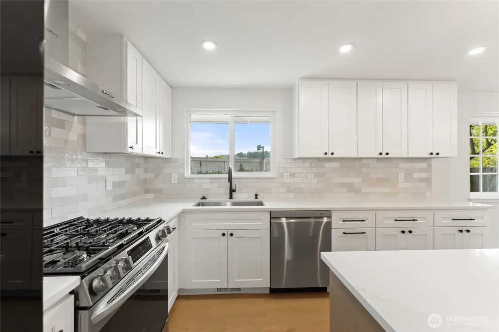 12215 SE 35th Street Bellevue, WA 98006