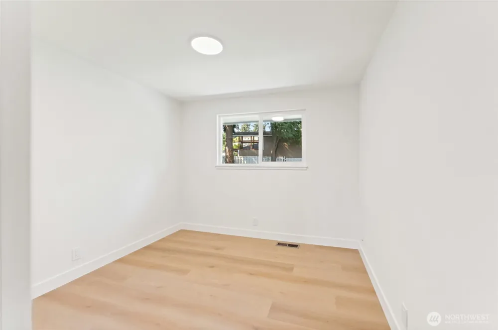 12215 SE 35th Street Bellevue, WA 98006