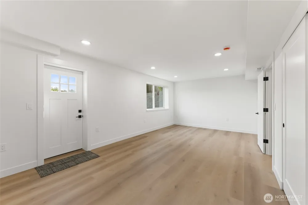 12215 SE 35th Street Bellevue, WA 98006